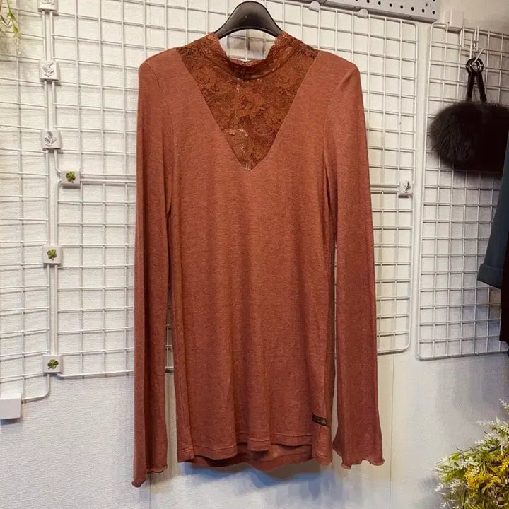 [BUNJANG] Thursday Island Lace Blouse Top / 새옷 S 레이스 스판 블라우스 티셔츠 써스데이아일랜드