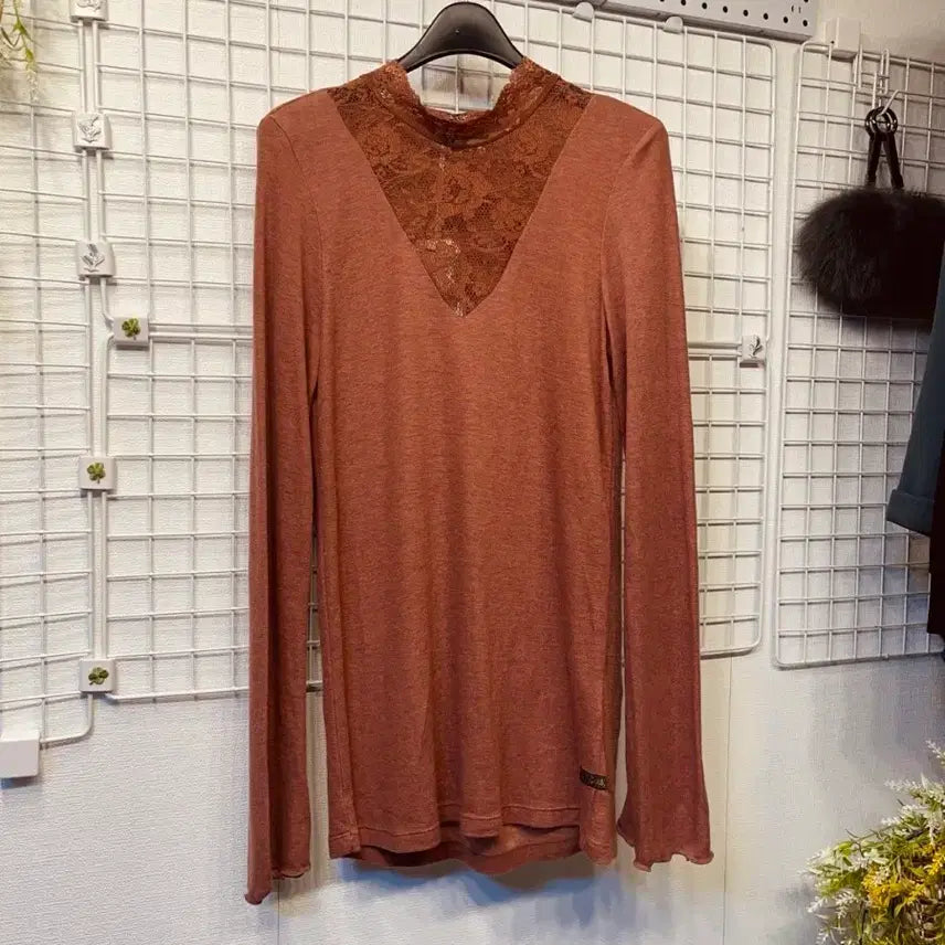 [BUNJANG] Thursday Island Lace Blouse Top / 새옷 S 레이스 스판 블라우스 티셔츠 써스데이아일랜드