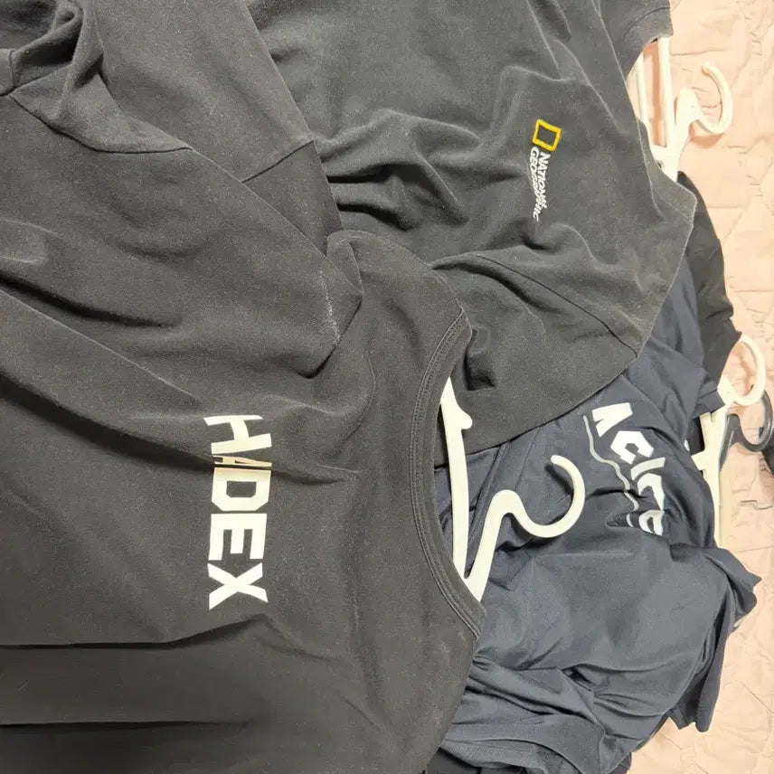[BUNJANG] Assorted Black Short-Sleeve T-shirts Bundle Set / 브랜드 검정 블랙반팔 티셔츠7개 100-105
