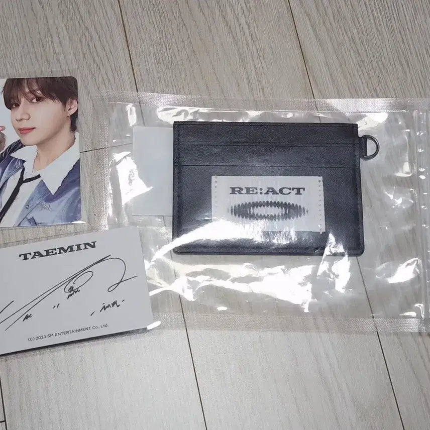 [BUNJANG] SHINee Taemin 2022 Fanmeeting React Card Wallet POB Photocard / 샤이니 태민 팬미팅 2022 팬미팅 리액트 카드지갑 포카 포토카드 미공포