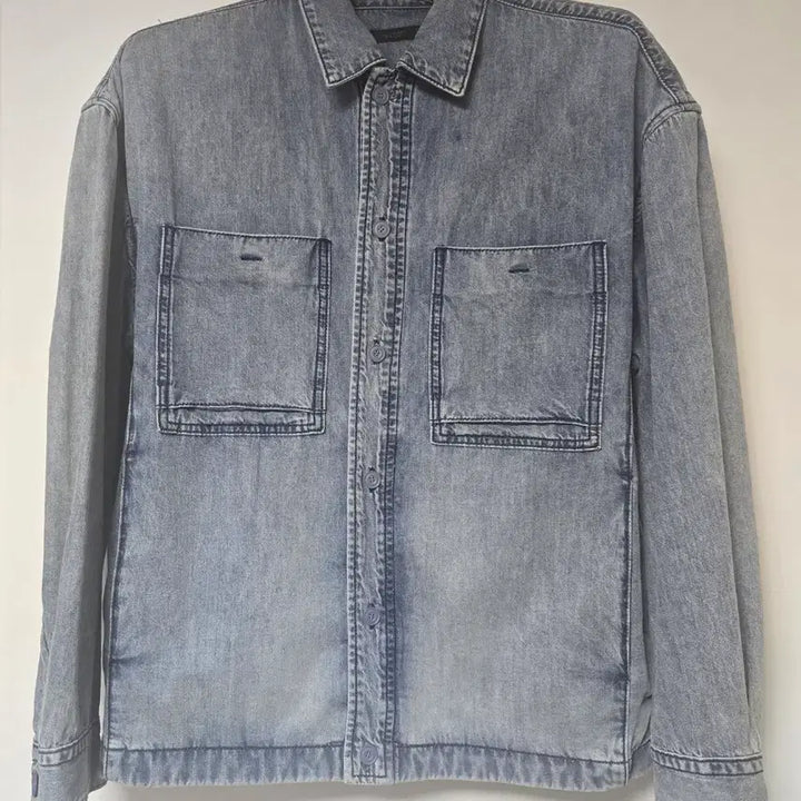 [BUNJANG] Jill Stuart New York Light Wash Denim Shirt (M) / 질스튜어트뉴욕 연청 데님 셔츠 M사이즈 판매