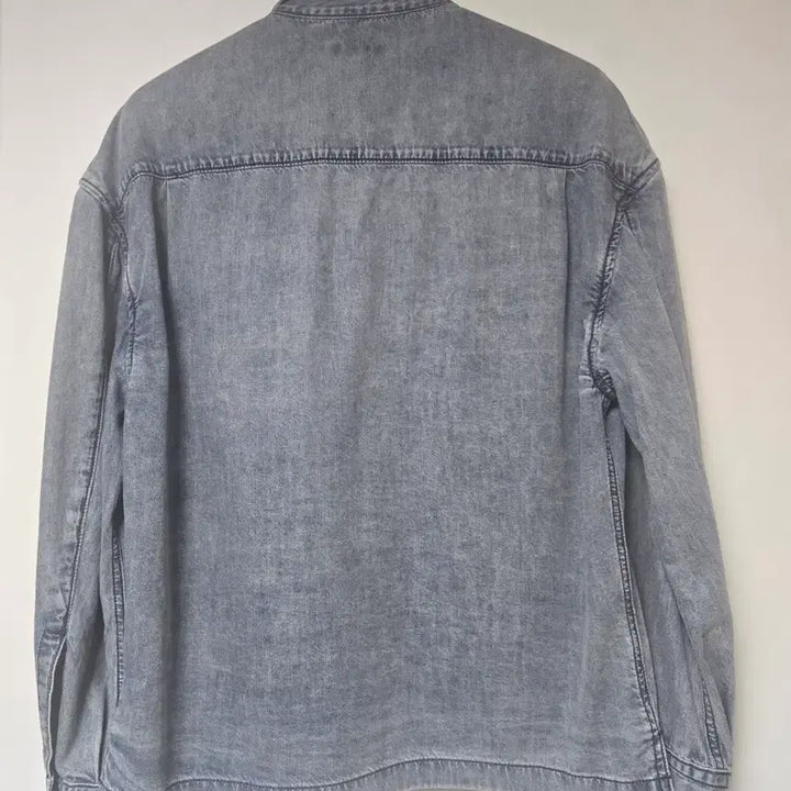 [BUNJANG] Jill Stuart New York Light Wash Denim Shirt (M) / 질스튜어트뉴욕 연청 데님 셔츠 M사이즈 판매