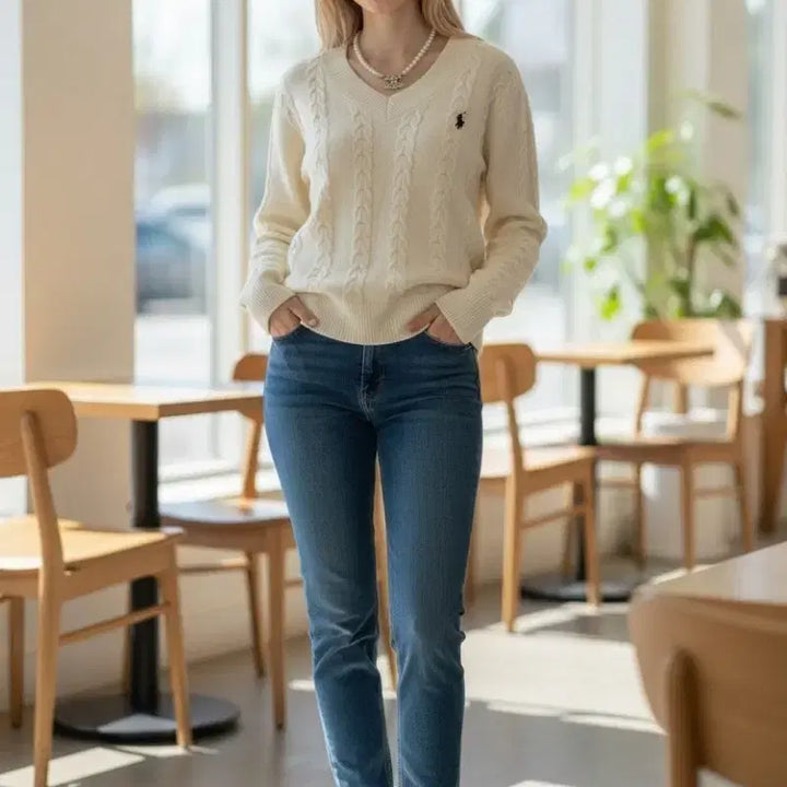 [BUNJANG] Polo Embroidered Pale Yellow V-Neck Cable Knit Sweater / 폴로 자수 연노랑 V넥 케이블 니트
