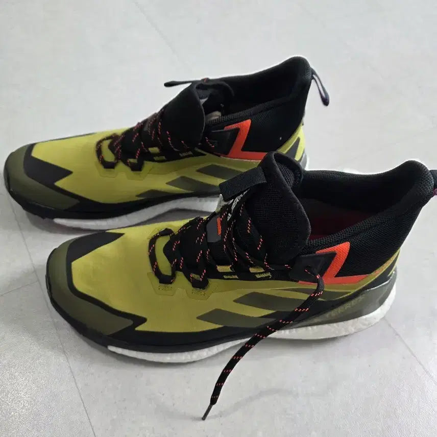 [BUNJANG] Adidas Terrex Free Hiker 2 Gore-Tex Hiking Boots / [새상품] 아디다스 테렉스 프리하이커 2 고어텍스 295