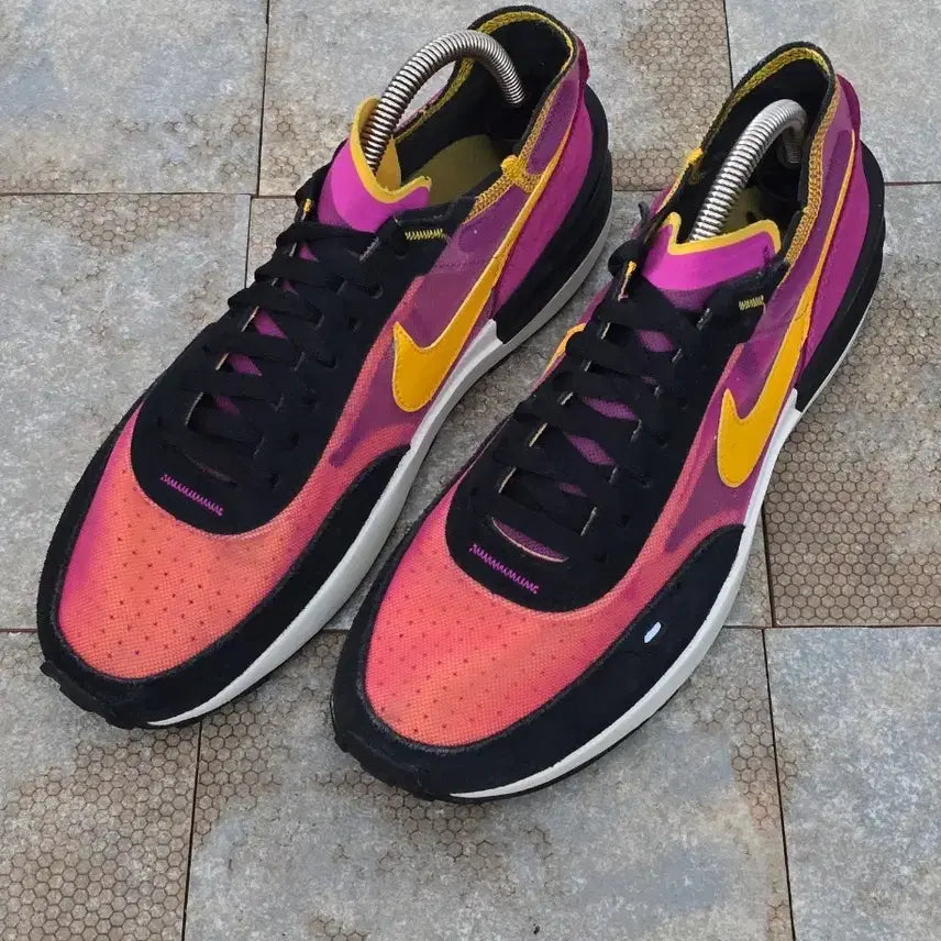 [SOLD OUT] (280)나이키 와플 원 액티브 푸시아 스니커즈