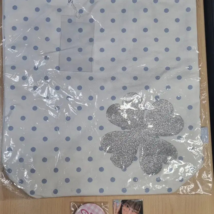 [BUNJANG] Heart to Heart Jiwoo Style Eco Bag Set / 하투하 지우 스타일 엠디 단순개봉 에코백 세트 풀구성 일괄 양도 판매