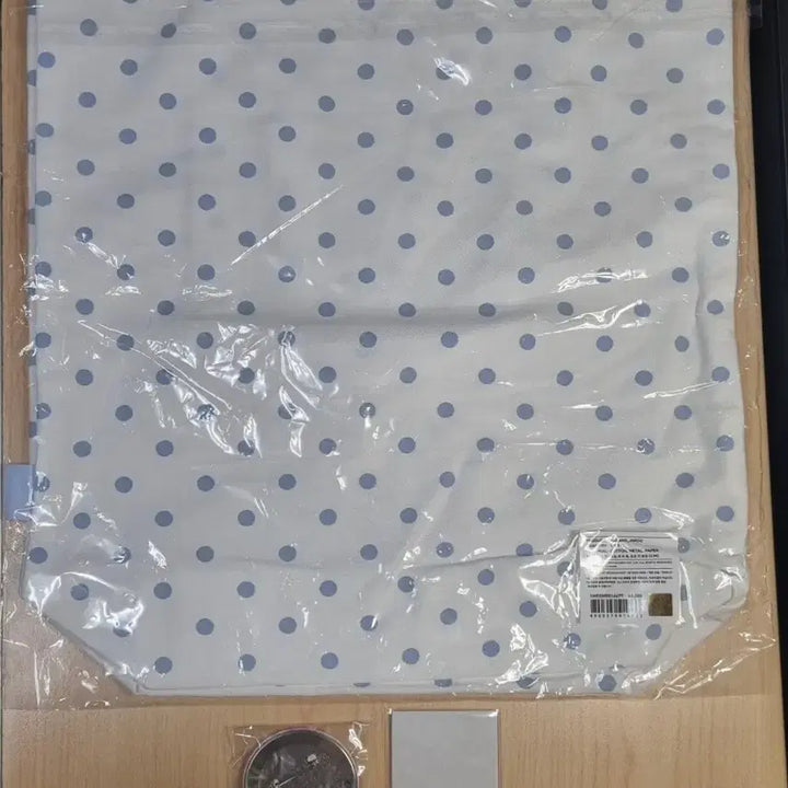 [BUNJANG] Heart to Heart Jiwoo Style Eco Bag Set / 하투하 지우 스타일 엠디 단순개봉 에코백 세트 풀구성 일괄 양도 판매