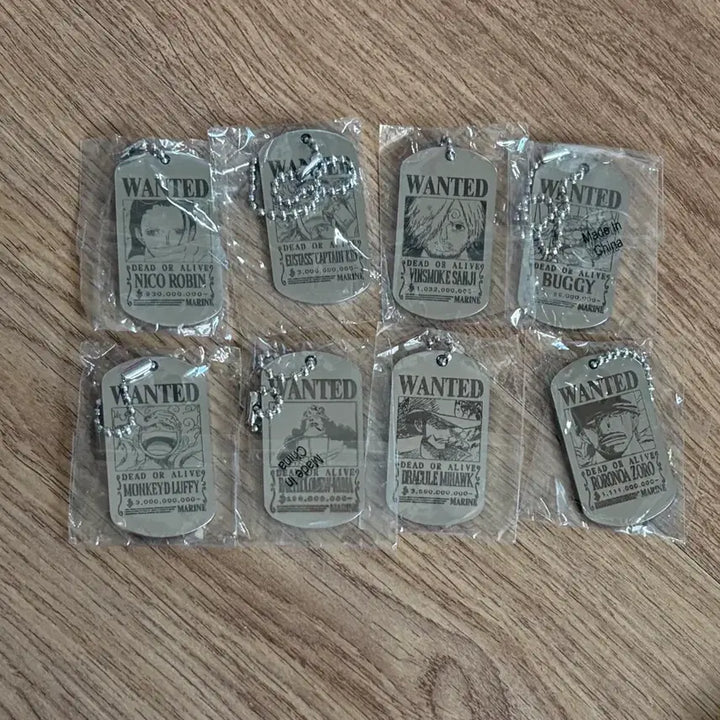 [BUNJANG] One Piece Metal Keyring Assortment / (교환o)원피스 메탈키링 루피 로빈 미호크 버기 상디 쿠마 키드 검은수염