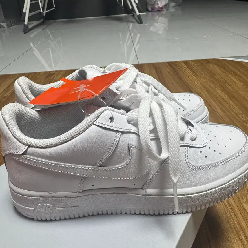[BUNJANG] Nike Air Force 1 (GS) 230 Sneakers / 나이키 에어포스 올백(GS) 230