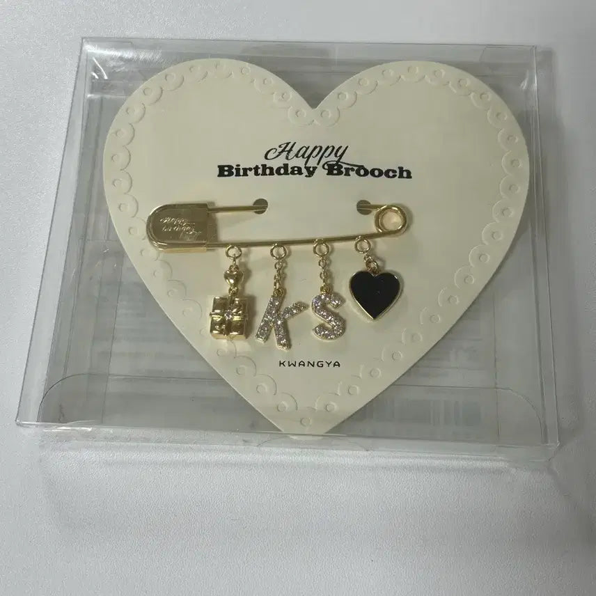[BUNJANG] D.O. Do Kyungsoo 2023 Birthday Brooch / 새상품) 디오 도경수 2023 생일 브로치 골드컬러