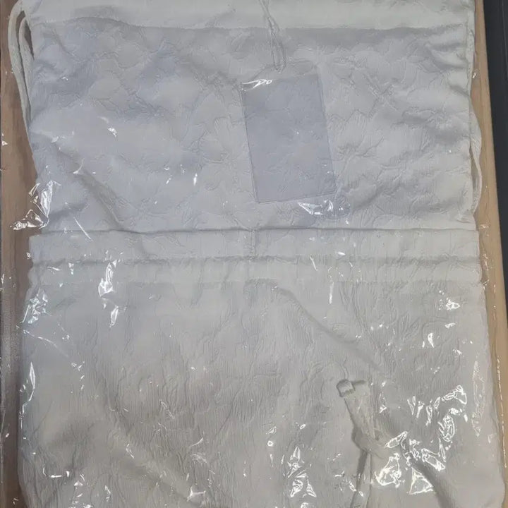 [BUNJANG] Hearts to Hearts For Hearts Club MD Bag / 하투하 하츠투하츠 포하츠클럽 엠디 MD 구성품 단순개봉 가방만 양도 판매