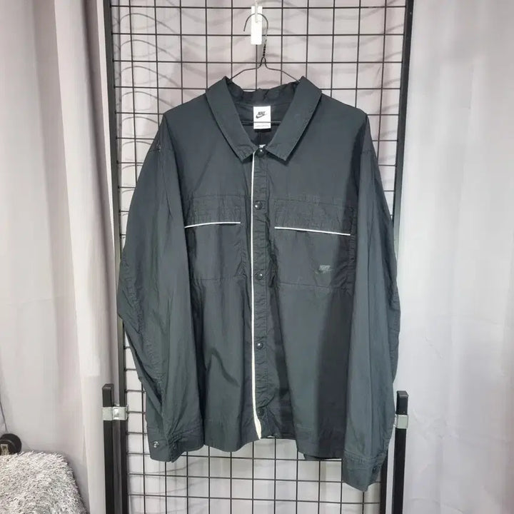 [BUNJANG] Nike Essential Woven Work Shirt Jacket Black / 나이키 워크 셔츠 에센셜 우븐 워크 셔츠 자켓 블랙 L