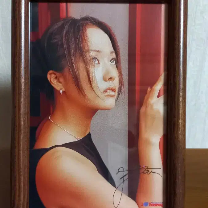 [BUNJANG] Uhm Jung Hwa Vintage Photo Frame / 90년대 엄정화 사진 액자 레트로 인테리어 연예인
