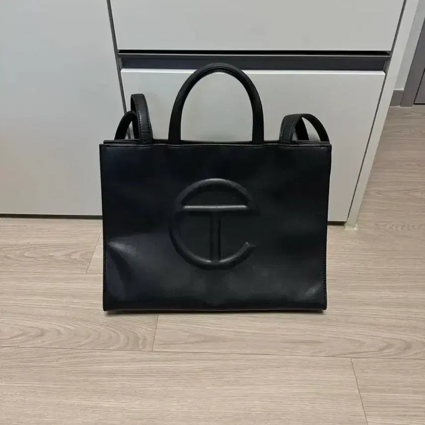 [BUNJANG] Telfar Medium Shopping Bag Black Tote Bag / 텔파 미디움 백 블랙 쇼핑백 쇼퍼백 토트백