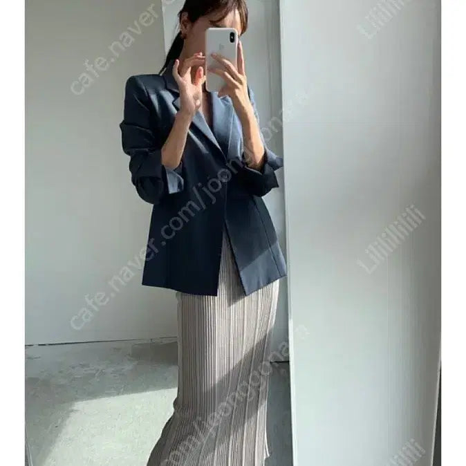 [SOLD OUT] 더실루엣 메르자켓 프러시안블루 m사이즈