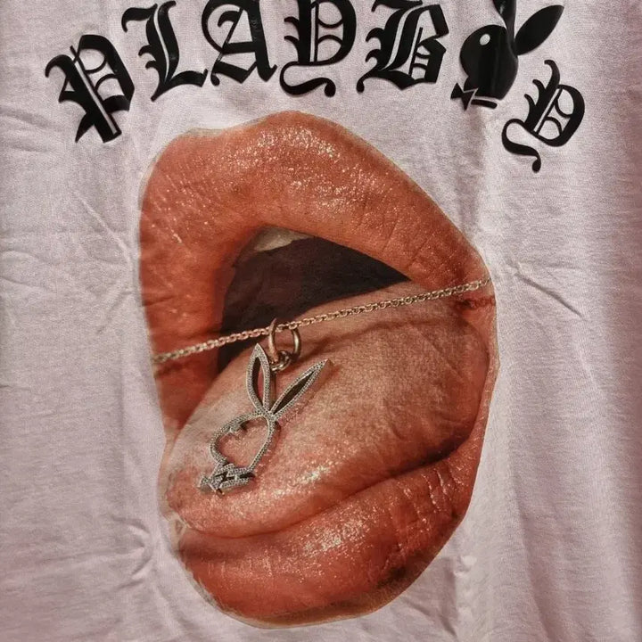 [BUNJANG] Playboy Cubic Rabbit T-shirt / 플레이보이 전사 큐빅 티 L