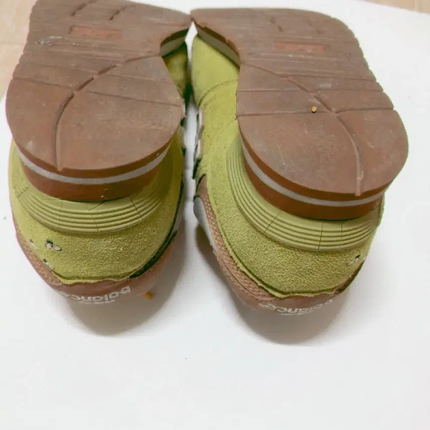 [BUNJANG] New Balance 574 Sesame Street Collaboration Sneakers / 뉴발란스 574 세서미스트리트 콜라보 한정판