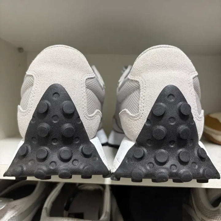 [BUNJANG] New Balance 327 Sneakers / 뉴발란스327