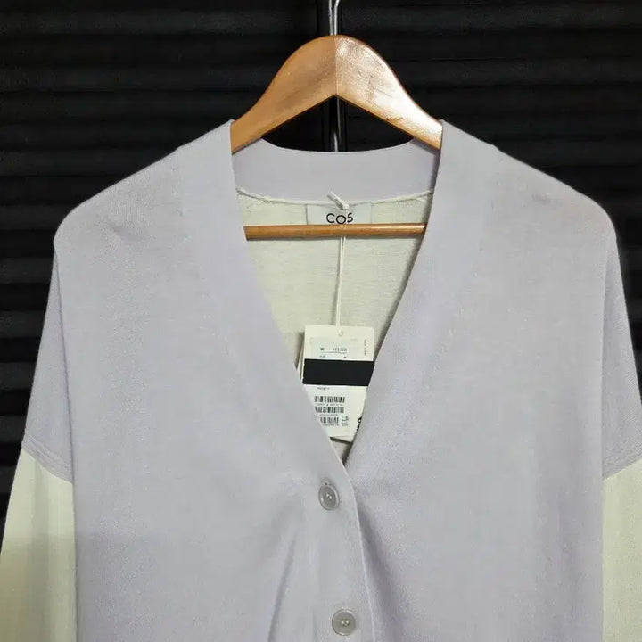 [SOLD OUT] (새상품) [COS] 컬러블록 레이어드 V넥 코튼 가디건 | 00062