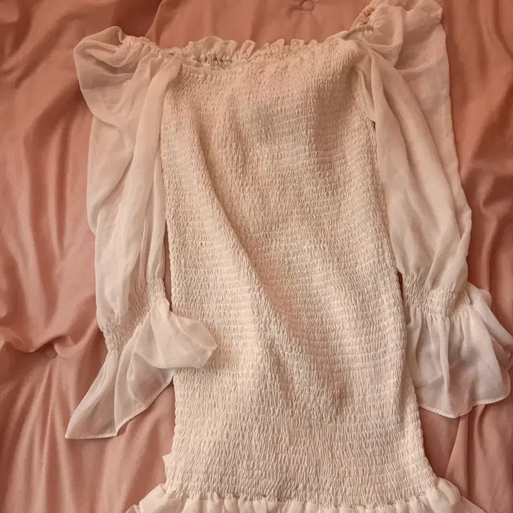 [BUNJANG] White Smoke Banding Mini Dress / 화이트 스모크 밴딩 미니 원피스
