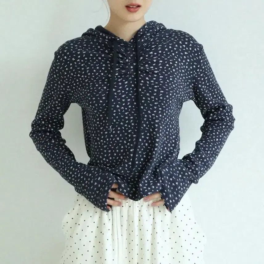 [BUNJANG] Uglyshadow Flower Waffle Hoodie / 어글리쉐도우 Flower Waffle Hoodie