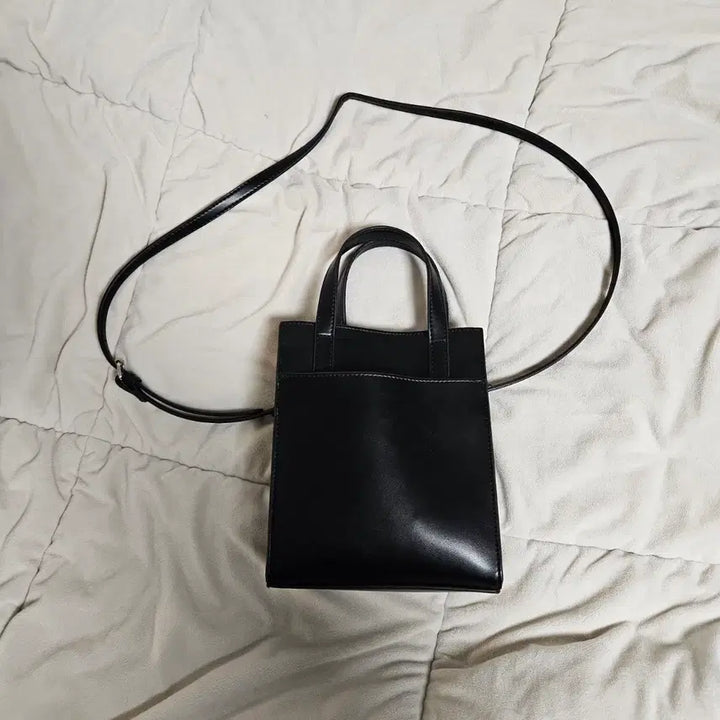 [BUNJANG] Synthetic Leather 3-Way Black Mini Bag / GU 합성 피혁 숄더백 토트백 크로스백 3way백 블랙미니백
