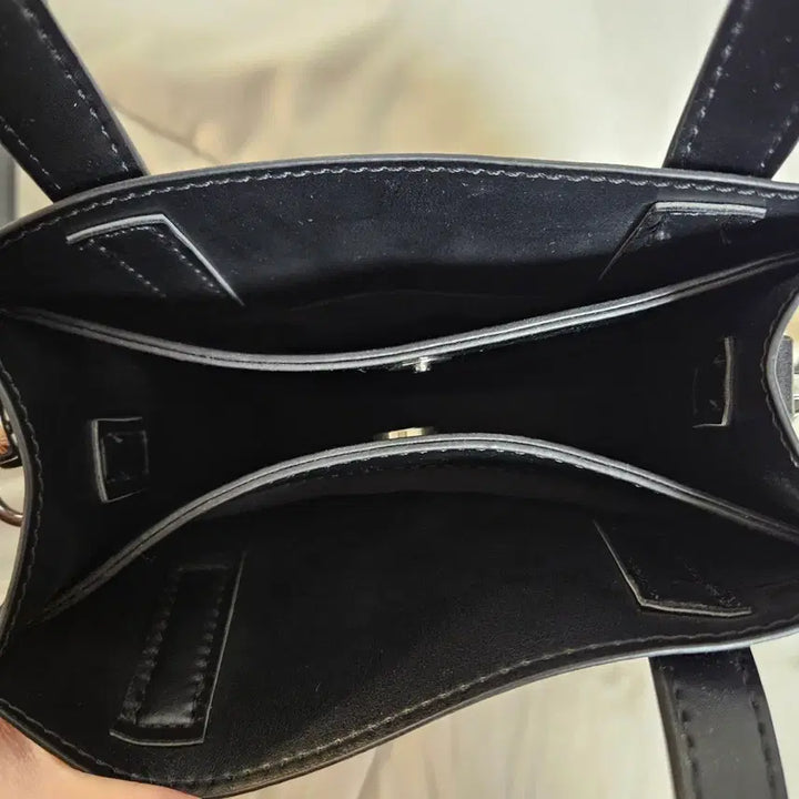 [BUNJANG] Synthetic Leather 3-Way Black Mini Bag / GU 합성 피혁 숄더백 토트백 크로스백 3way백 블랙미니백