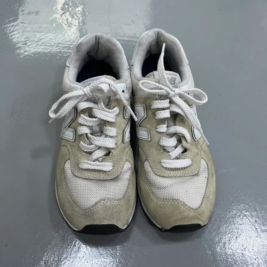 [BUNJANG] New Balance 574 Sneakers / 240 뉴발란스 574 스니커즈 0304M