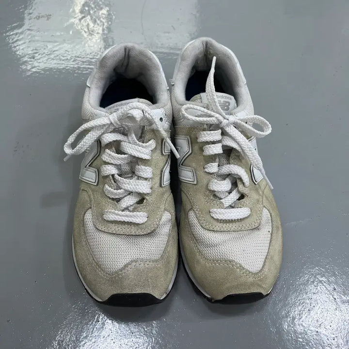 [BUNJANG] New Balance 574 Sneakers / 240 뉴발란스 574 스니커즈 0304M