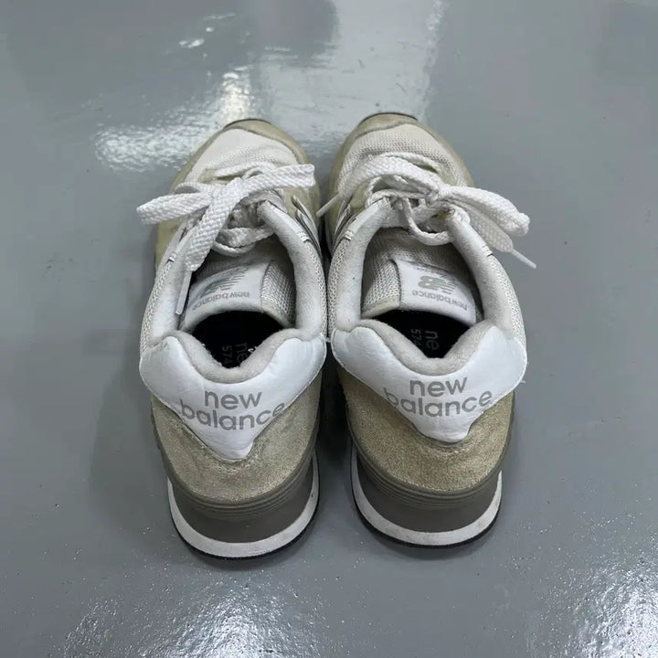 [BUNJANG] New Balance 574 Sneakers / 240 뉴발란스 574 스니커즈 0304M