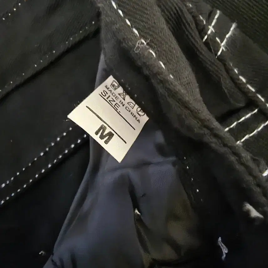[BUNJANG] Black Raw Denim Straight Jeans / 블랙 생지 일자진 새거 27-28정도