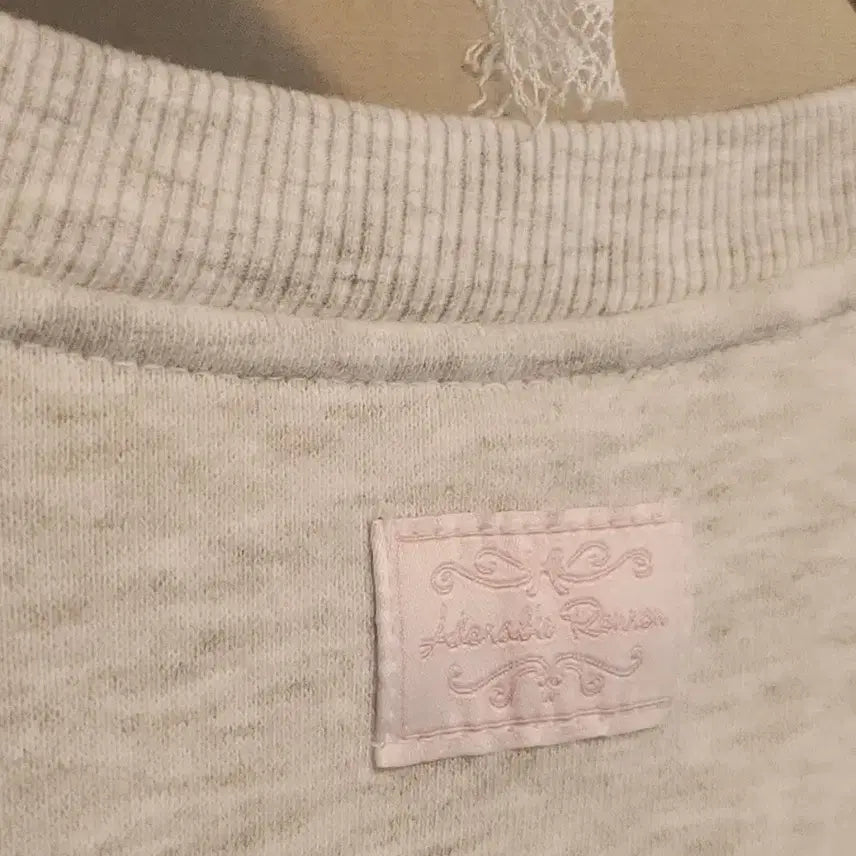 [BUNJANG] RONRON Rosie Raglan Sweatshirt / RONRON 로지 맨투맨