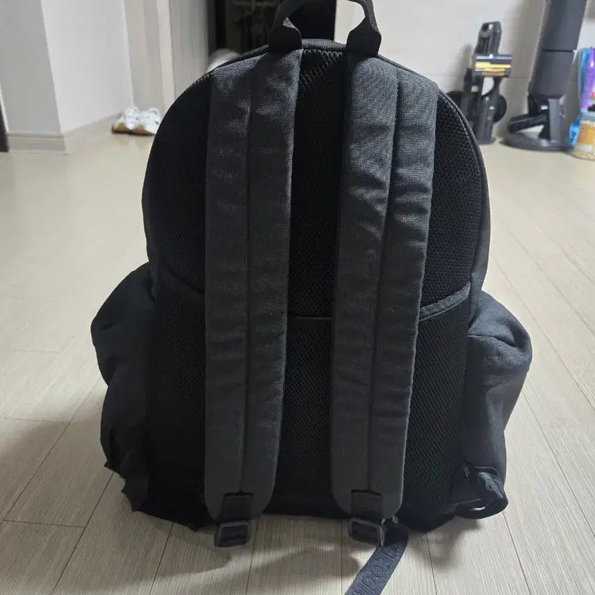 [SOLD OUT] 내셔널지오그래픽 블랙 백팩 가방