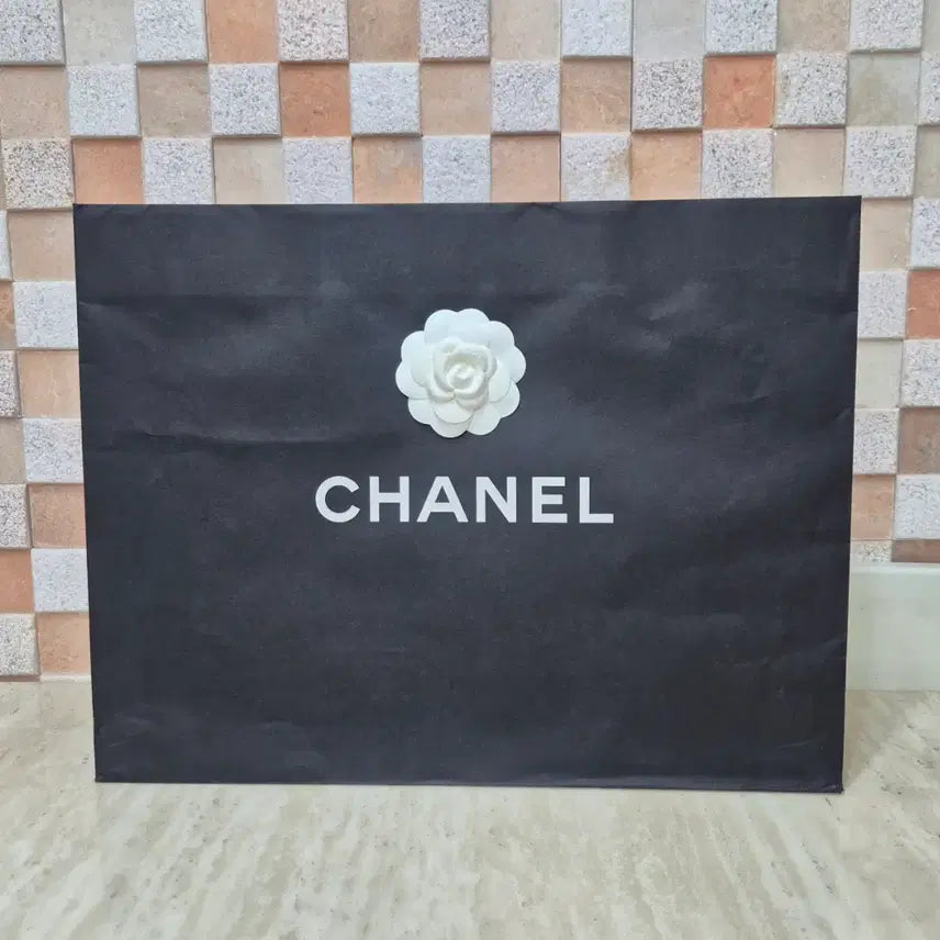 [BUNJANG] Chanel Bag Accessories Set / [백화점정품]샤넬 박스+쇼핑백+까멜리아+유산지+북렛 SET,샤넬 가방
