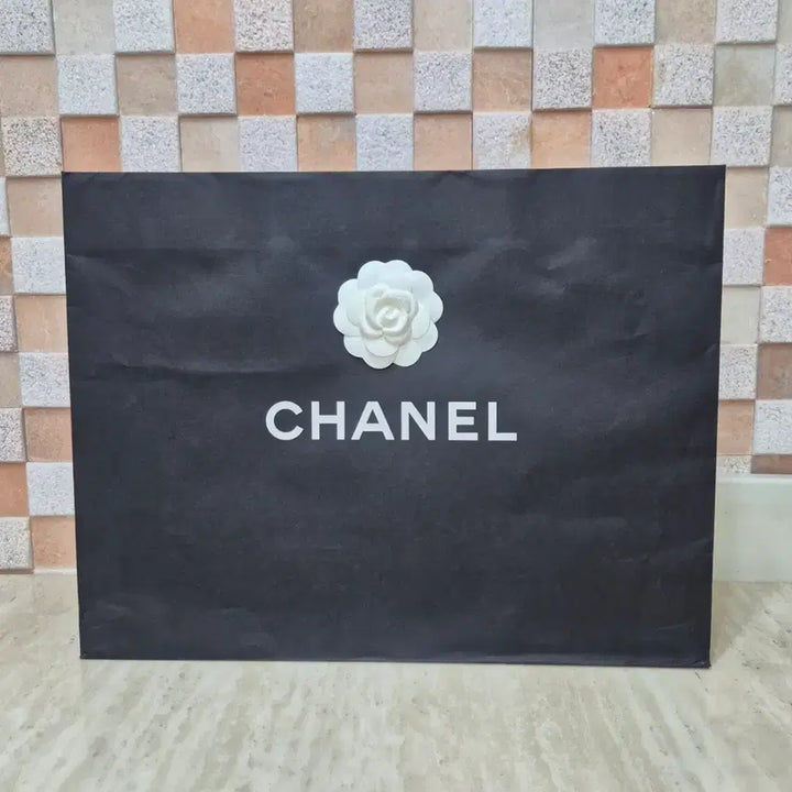 [BUNJANG] Chanel Bag Accessories Set / [백화점정품]샤넬 박스+쇼핑백+까멜리아+유산지+북렛 SET,샤넬 가방