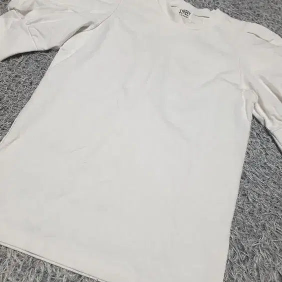 [BUNJANG] Short Puff Sleeve T-shirt / 퍼프 숏 슬리브 티셔츠 Free (착샷O)