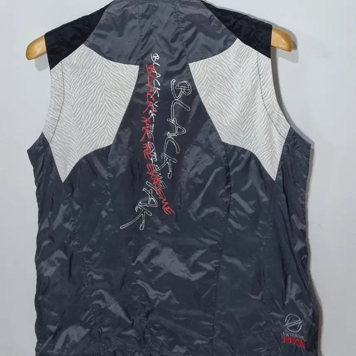 [BUNJANG] Black Yak Gray Windbreaker Vest / L ) 블랙야크 그레이 바람막이 조끼 집업