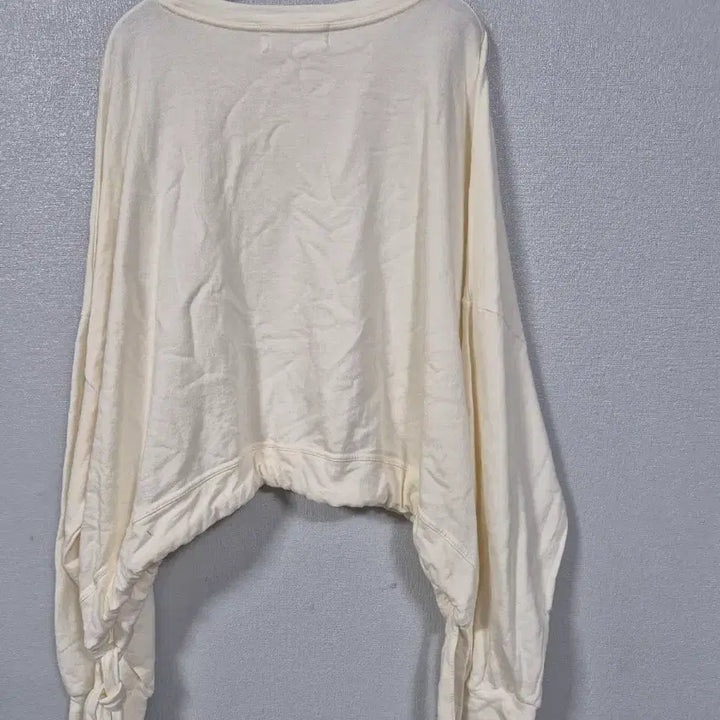[BUNJANG] DIRECTOR Loose Fit Crop Long Sleeve T-shirt / DIRECTOR 루즈핏 크롭 끈묶음 긴팔티  프리