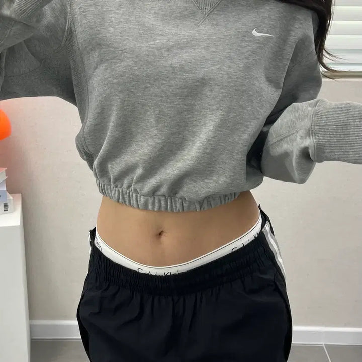 [BUNJANG] Nike Custom Crop Sweatshirt / (WOMEN)나이키 크롭 맨투맨-M1739