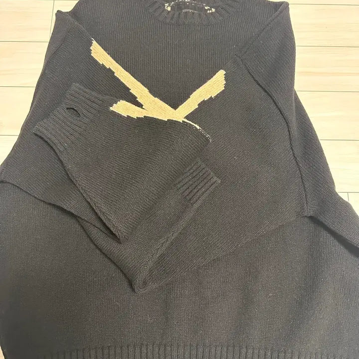 [BUNJANG] Capital Bone Knit / 캐피탈 본 니트