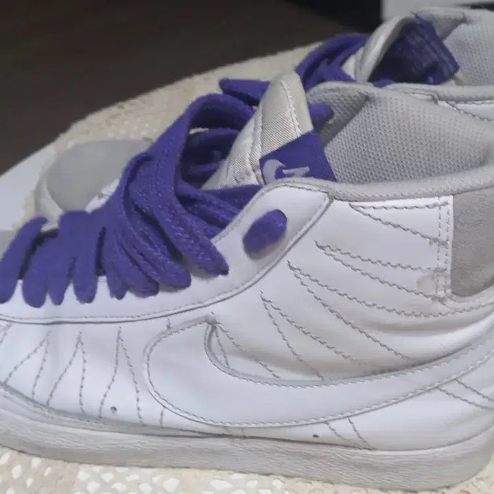 [BUNJANG] Nike Blazer Mid 245 Sneakers / 나이키 블레이져 미드245