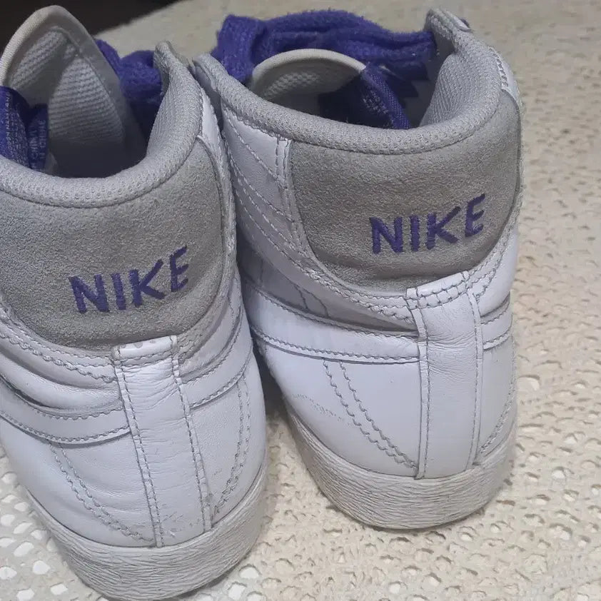 [BUNJANG] Nike Blazer Mid 245 Sneakers / 나이키 블레이져 미드245