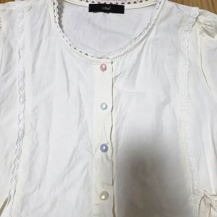 [BUNJANG] LeShop Ivory Puff Sleeve Blouse / 르샵 블라우스 아이보리 퍼프 반팔 끈 장식