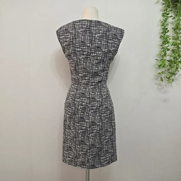 [BUNJANG] MojoSphin Sleeveless Dress / 모조에스핀 민소매 원피스