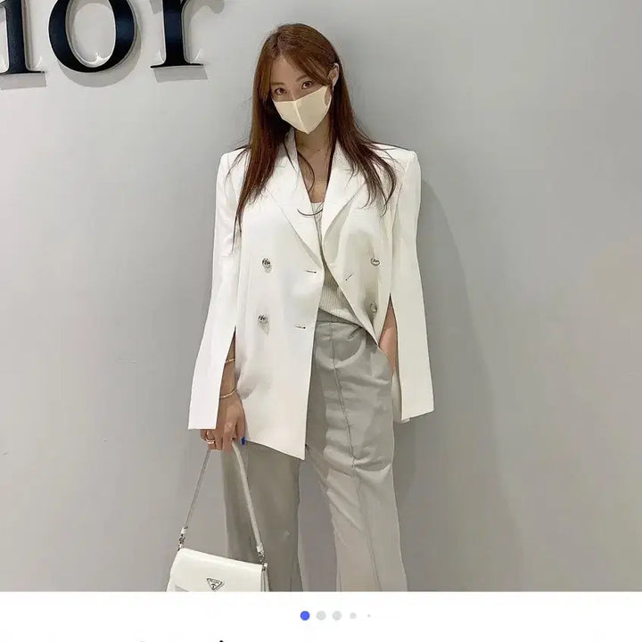 [BUNJANG] Gangjaemae White Cape Jacket / 강자매 화이트 케이프 자켓