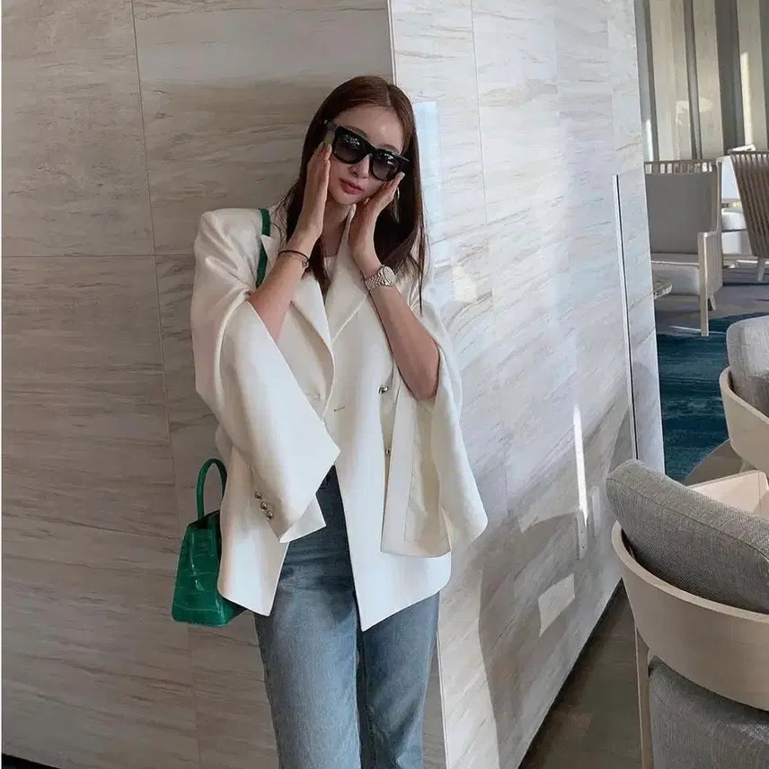 [BUNJANG] Gangjaemae White Cape Jacket / 강자매 화이트 케이프 자켓