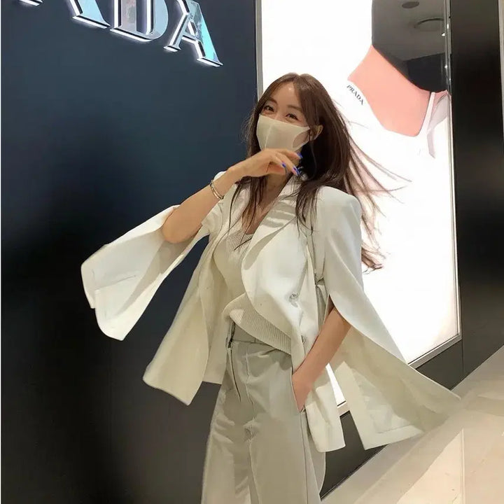 [BUNJANG] Gangjaemae White Cape Jacket / 강자매 화이트 케이프 자켓