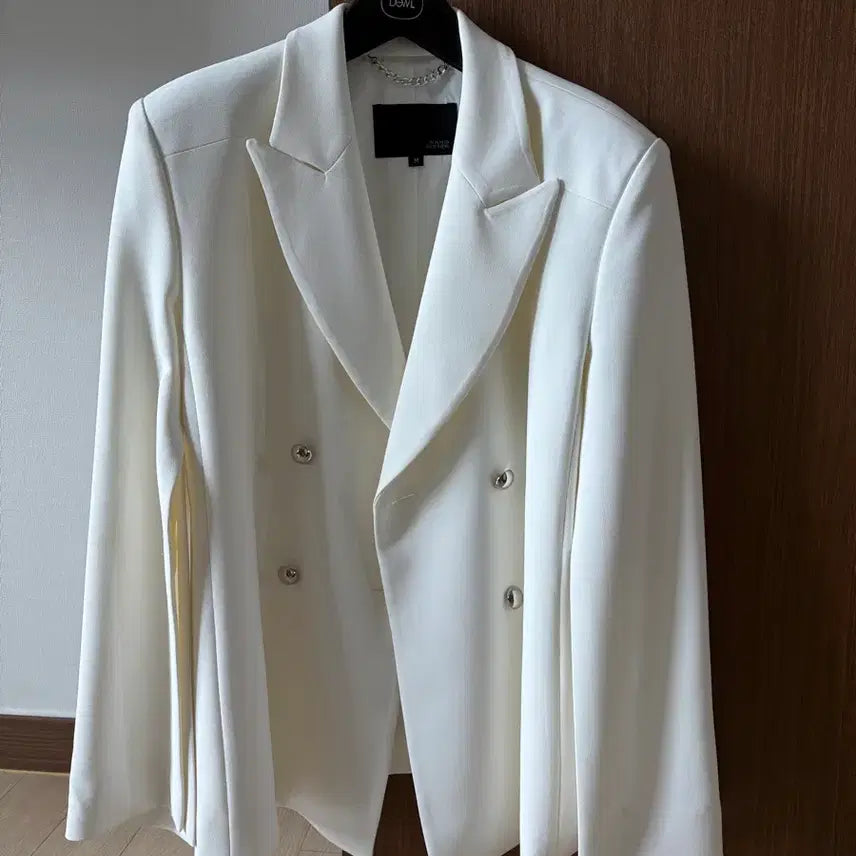 [BUNJANG] Gangjaemae White Cape Jacket / 강자매 화이트 케이프 자켓