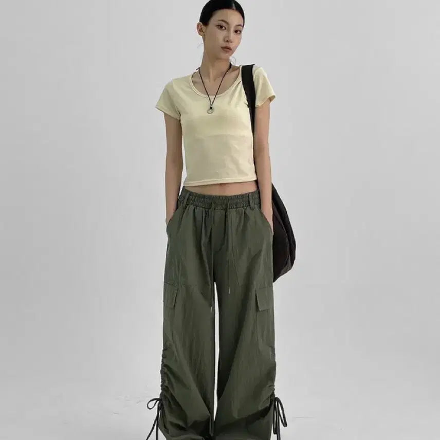 [BUNJANG] Blackup Elta Shirring Two-Way Cargo Pants - Khaki - Unisex / 블랙업 엘타 셔링 투웨이 카고팬츠 카키 유니섹스