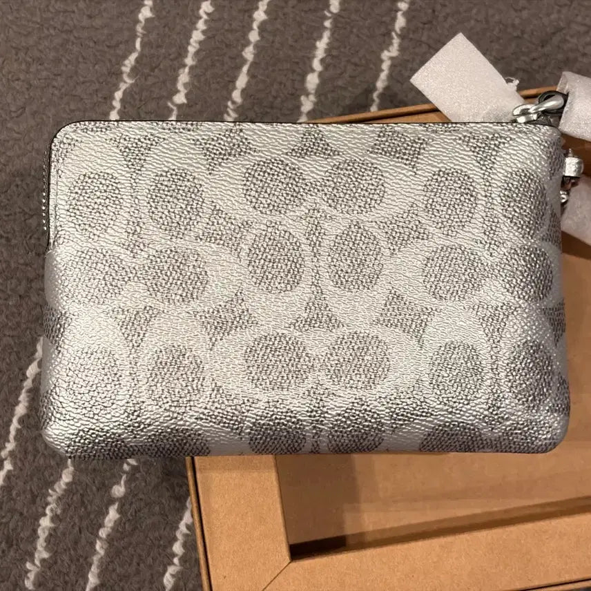 [BUNJANG] Coach Signature Canvas Zip Wallet / 코치 시그니처 캔버스 집 월렛 실버